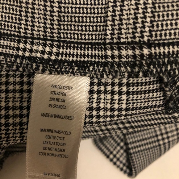 Pull On Checkered Pants-Large - Picture 4 of 4